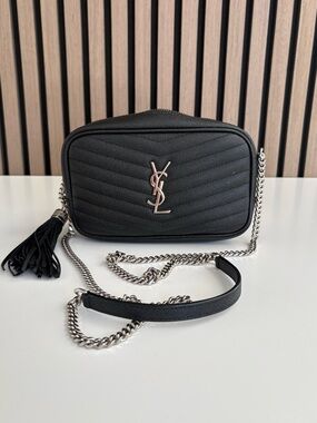 Auth SAINT LAURENT Mini Lou Camera Bag (BROKEN ZIPPER)